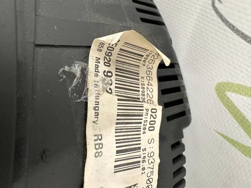 8E0920932 Tacho Kombiinstrument Audi A4 B7 8E 8H 2,0 Tdi 153000km