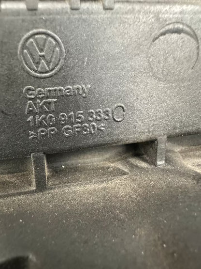 1K0915333C Batteriehalterung VW Golf V Touran A3 8P