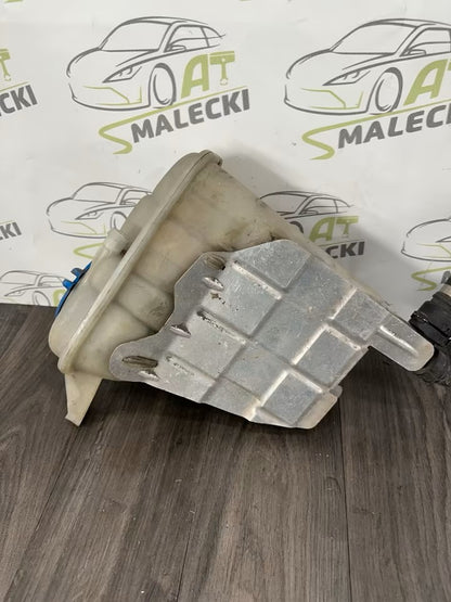 8K0121405F Ausgleichsbehälter Kühlwasserbehälter Audi A5 Q5