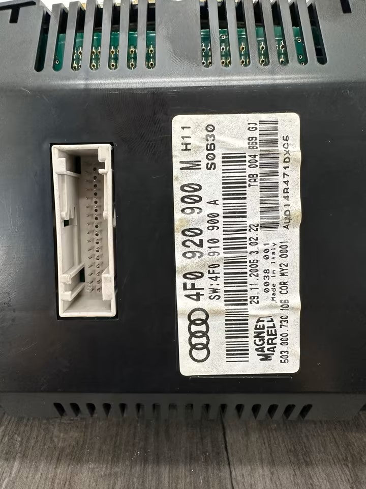 4F0920900M Tacho Kombiinstrument Audi A6 4F C6 2,0 FSI 300000km