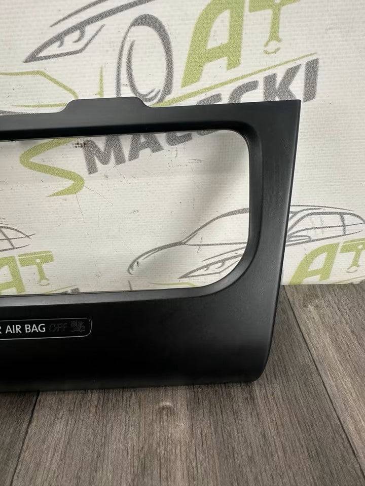 5K0858071M Blende Klimabedienteil VW Golf VI 6