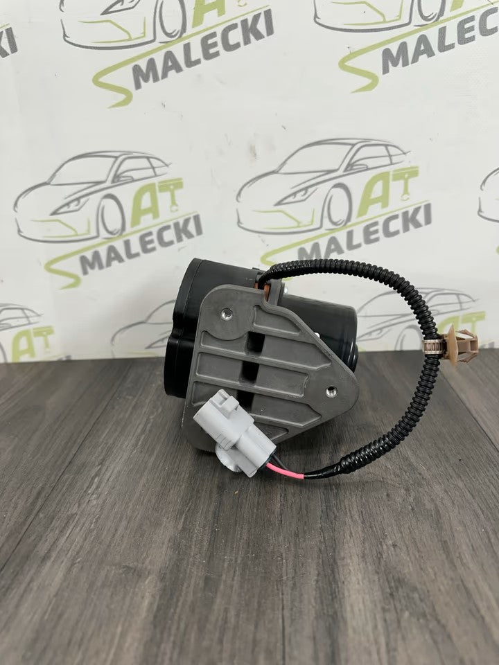 PSA Peugeot Citroen Mitsubishi Unterdruckpumpe 166957880 4641A068