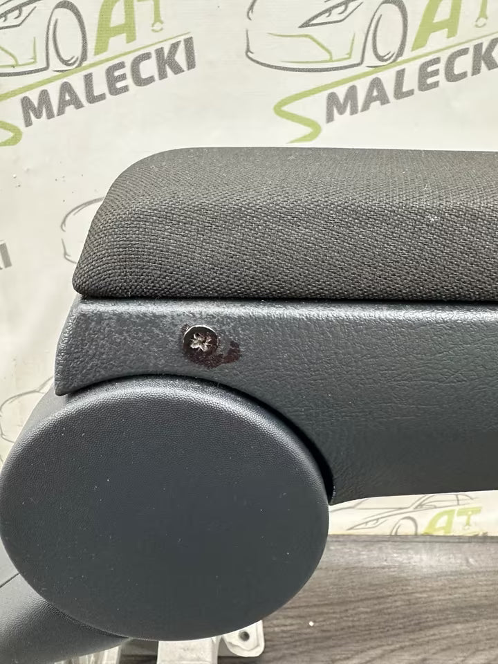 Mittelarmlehne Armlehne Seat Ibiza 6J Modell Stoff Gebraucht