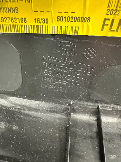 82380-Q0000 Türverkleidung Türpappe Vorne Rechts Hyundai Bayon