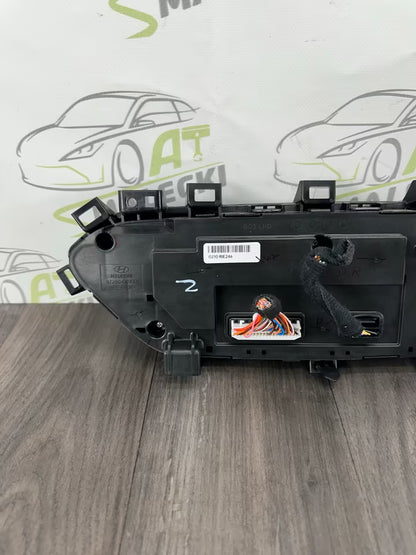 97250-Q0210 Klimabedienteil Kontrollpanel Hyundai Bayon 2023 Bj