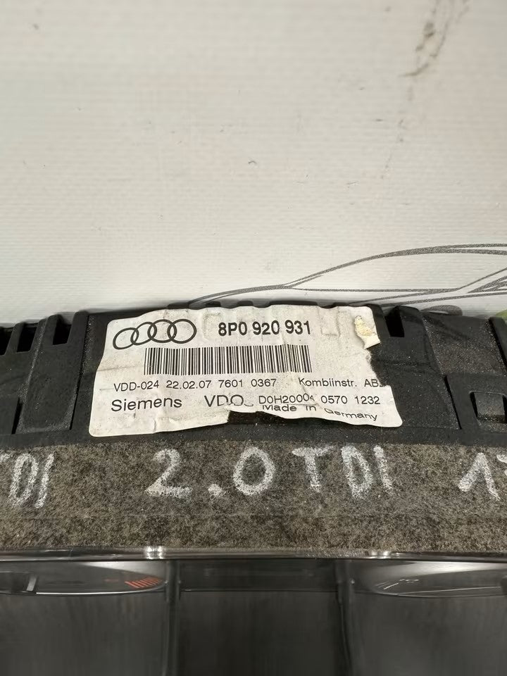 8P0920931 Tacho Kombiinstrument Audi A3 8P 2,0 Tdi 2007Bj