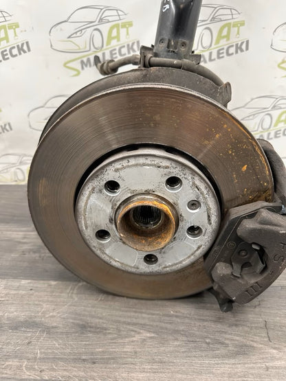 Steering knuckle strut wheel hub right VW Polo 6R model 1.2 CGP