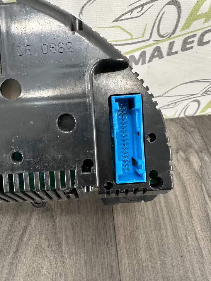 8E0920900R Tacho Kombiinstrument Audi A4 B7 8E 8H 2,0 Diesel