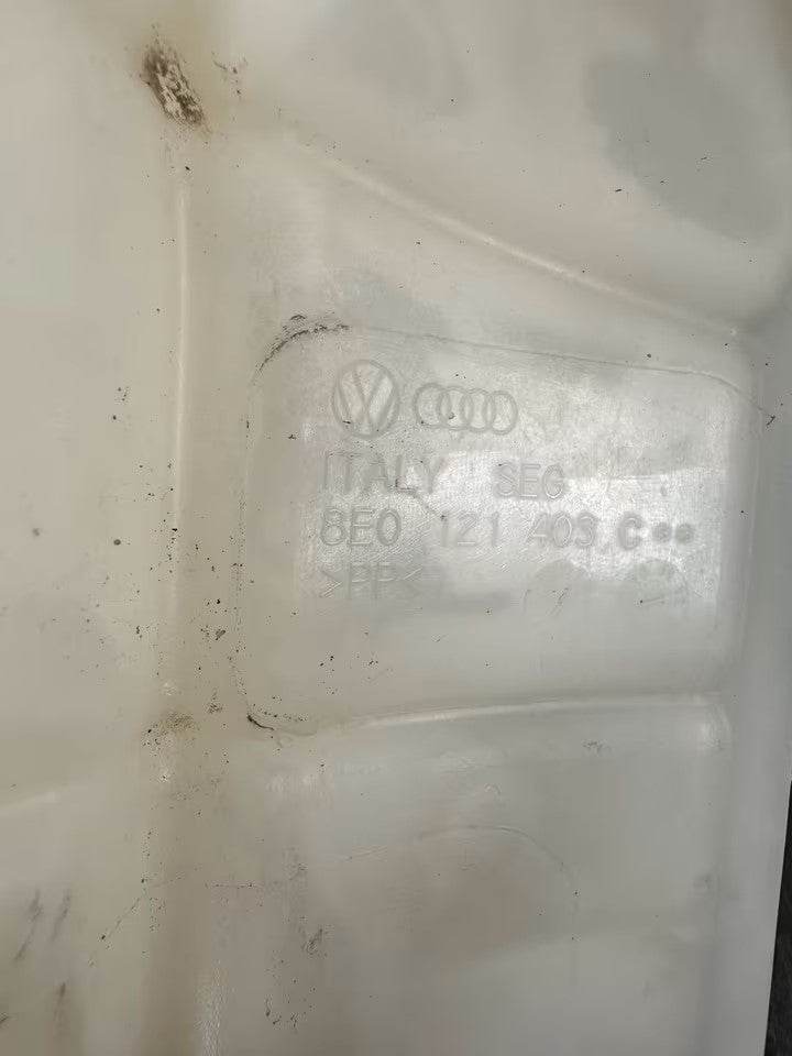 8E0121403C Ausgleichsbehälter Kühlwasserbehälter Audi A4 B6