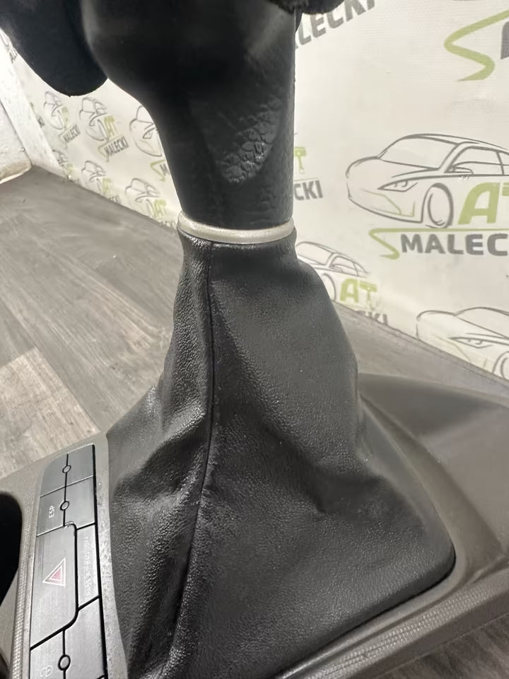 6J0711113AD Schaltknauf Mittekonsolenblende Seat Ibiza 6J0858331