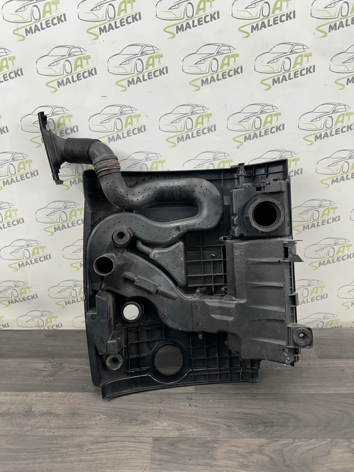 03C129607F Motorabdeckung Luftfiltergehäuse 1,6 FSI Vw Modelle