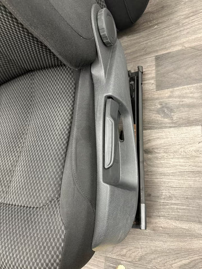 Sitze Innenausstattung SHZ Vw Passat 3AA B7 Kombi ab 2011 Bj Stof