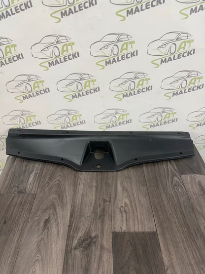 5E3853343 Kühlergrill Blende Skoda Octavia Modell