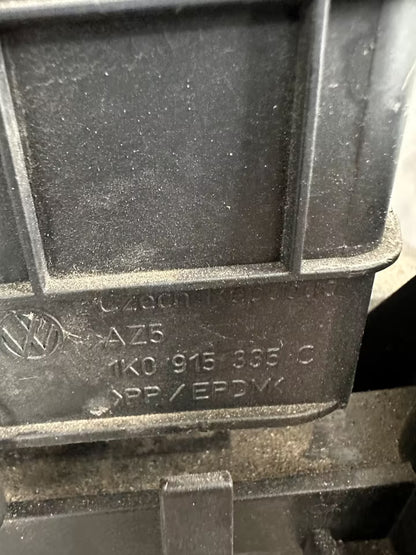 1K0915325A Batteriehalterung Batterieträger VW Passat 3C