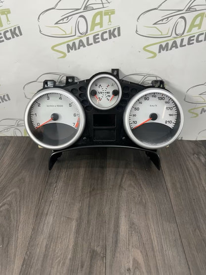 A2C53190331 Tacho Kombiinstrument Peugeot 207 1.4 VTI Modell