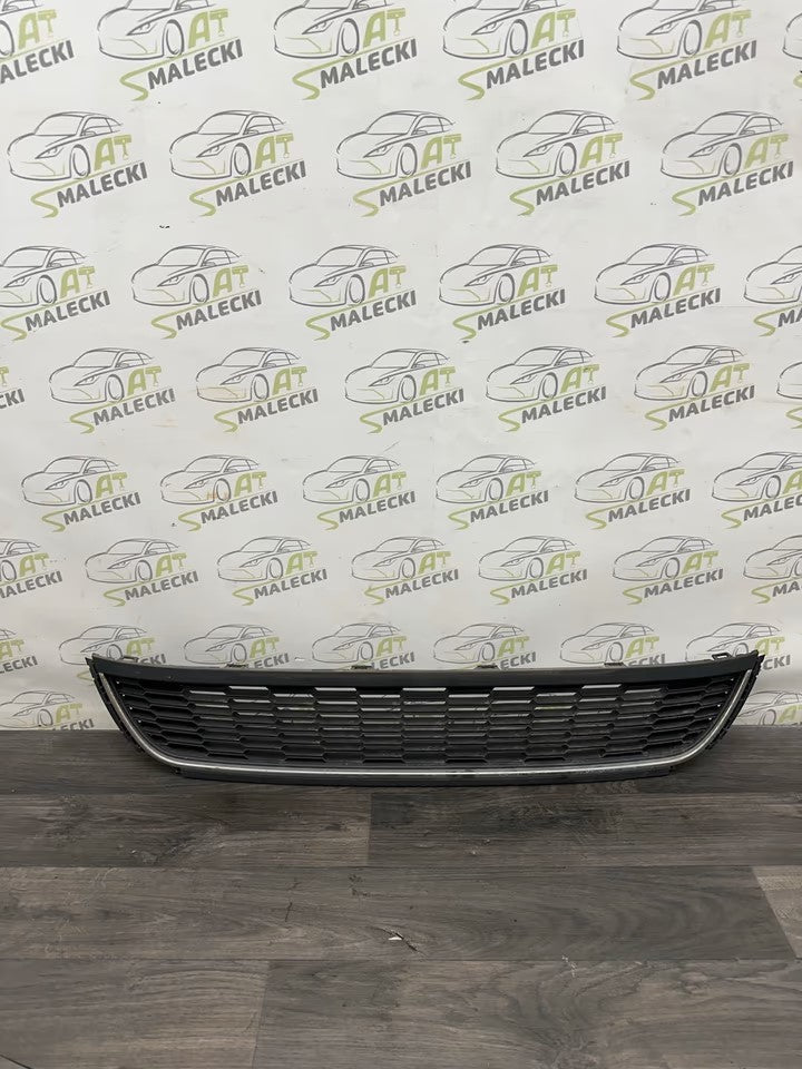 Originale Stoßstangen Gitter Mitte Vw Polo 6R Modell 6R0853677B