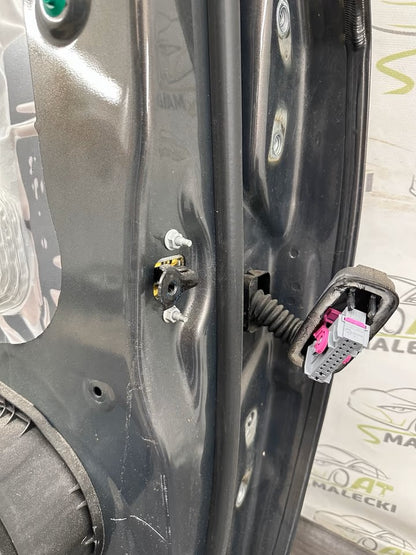 Door Rear Left Opel Zafira C Color Z190 for painting