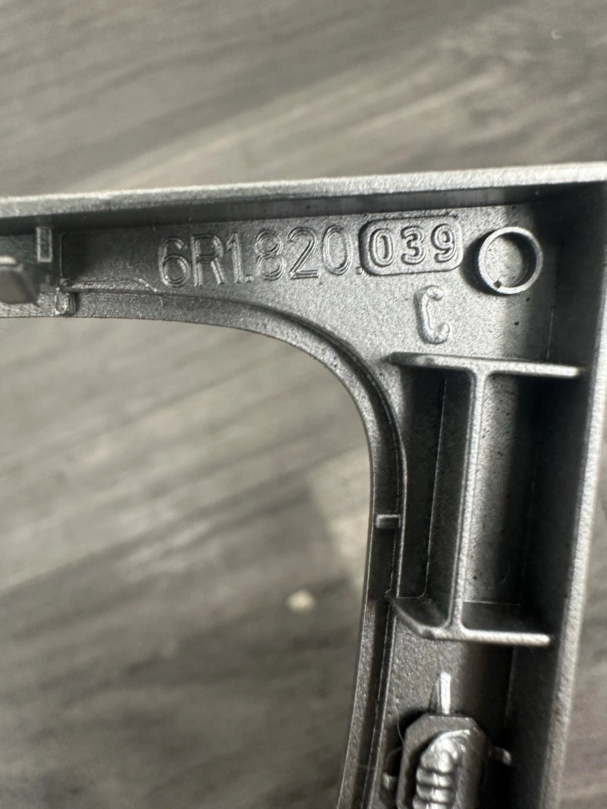 6R1820039 Rahmen Blende Abdeckung Verkleidung VW Polo 6R