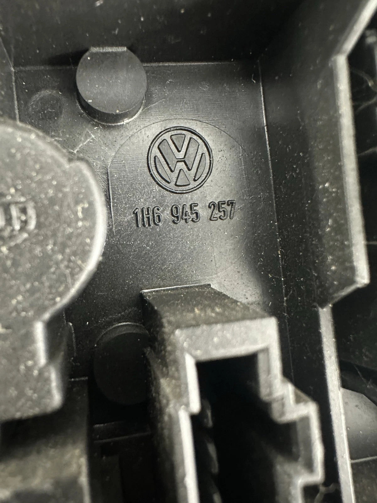 1H6945112C Heckleuchte Rücklicht Hinten Rechts VW Golf 3
