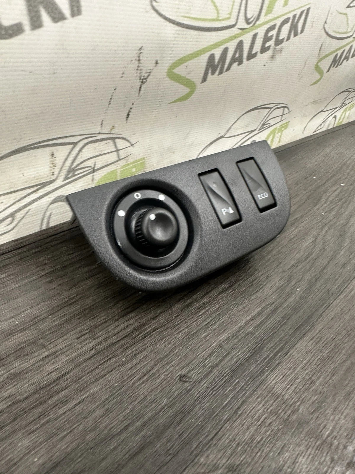 684937535R Spiegeleinstellung Schalter Bedieneinheit Dacia Sandero II