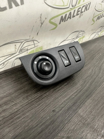 684937535R Spiegeleinstellung Schalter Bedieneinheit Dacia Sandero II