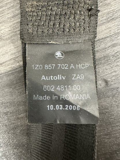 6305658