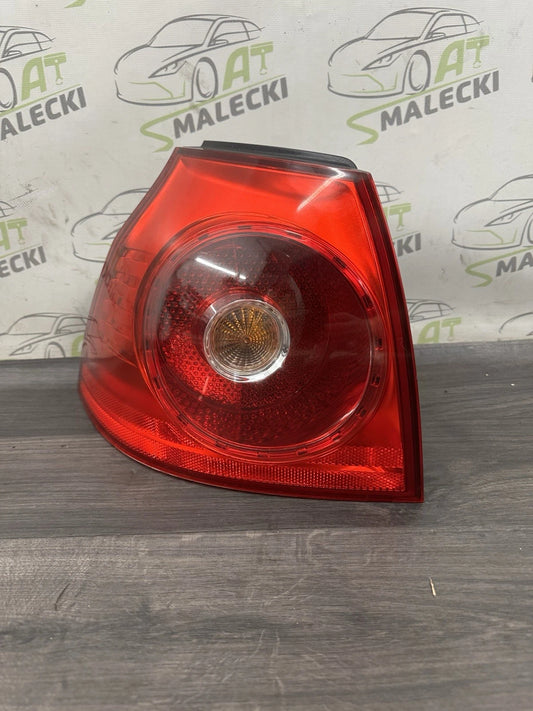 1K6945095AC Heckleuchte Rücklicht Hinten Links VW Golf V 1K6 945 095 AC