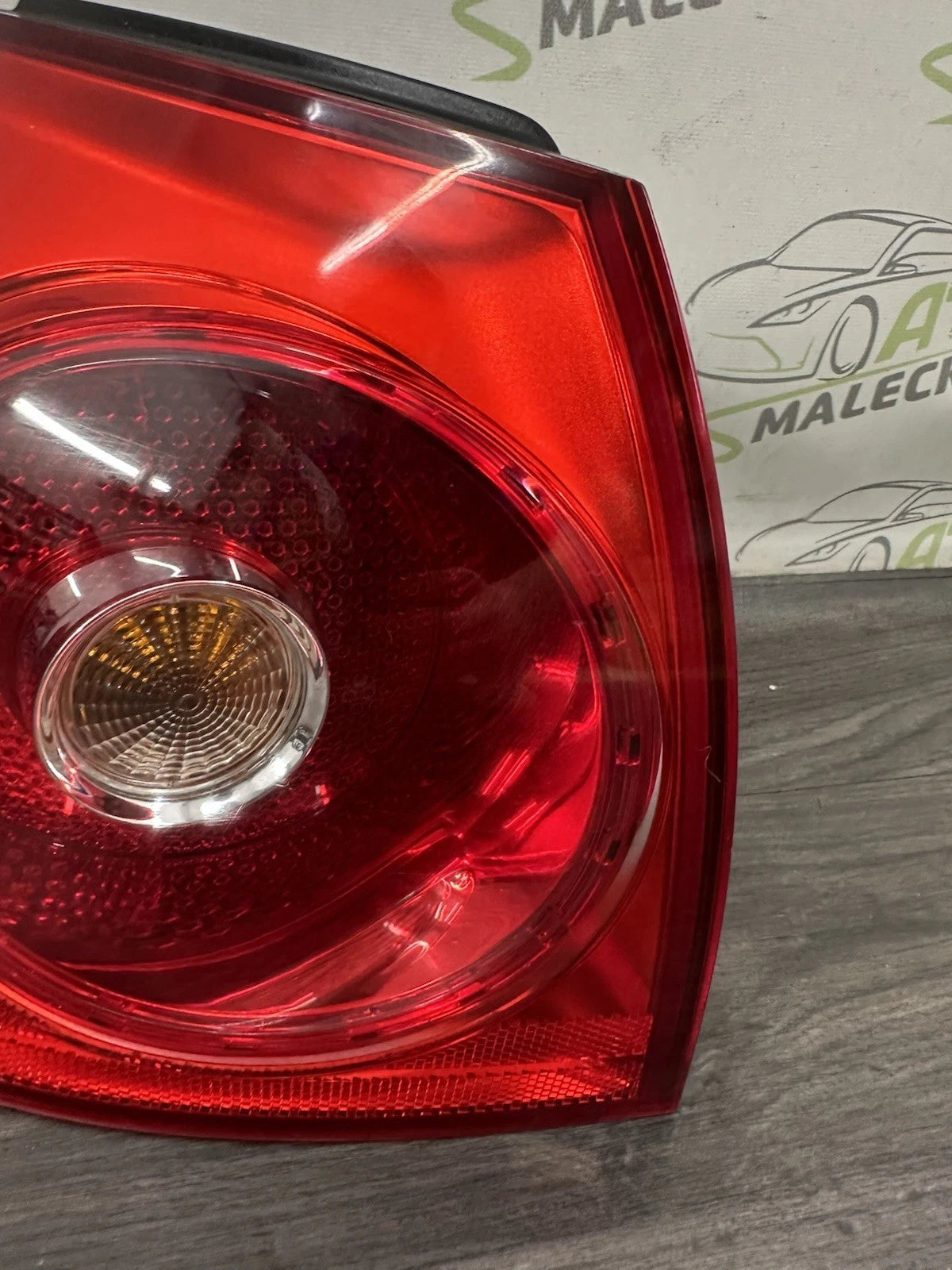 1K6945095AC Heckleuchte Rücklicht Hinten Links VW Golf V 1K6 945 095 AC