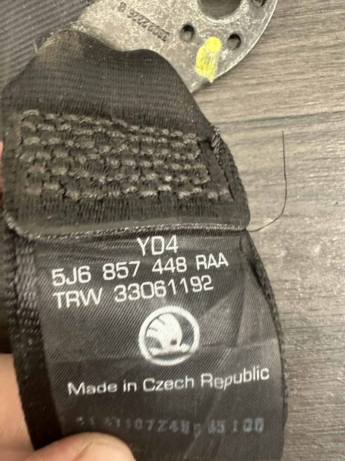 6305652