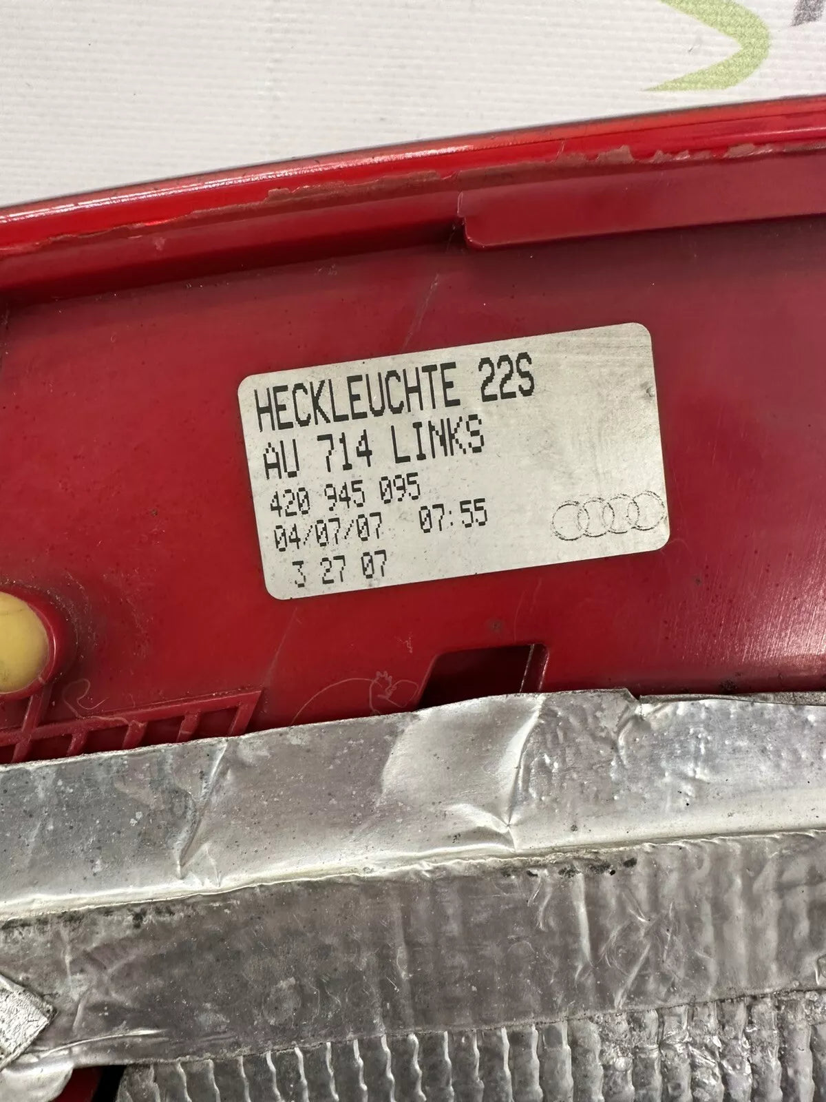420945095 LED Rücklicht Heckleuchte Links Audi R8 07-12 Bj Original Europa