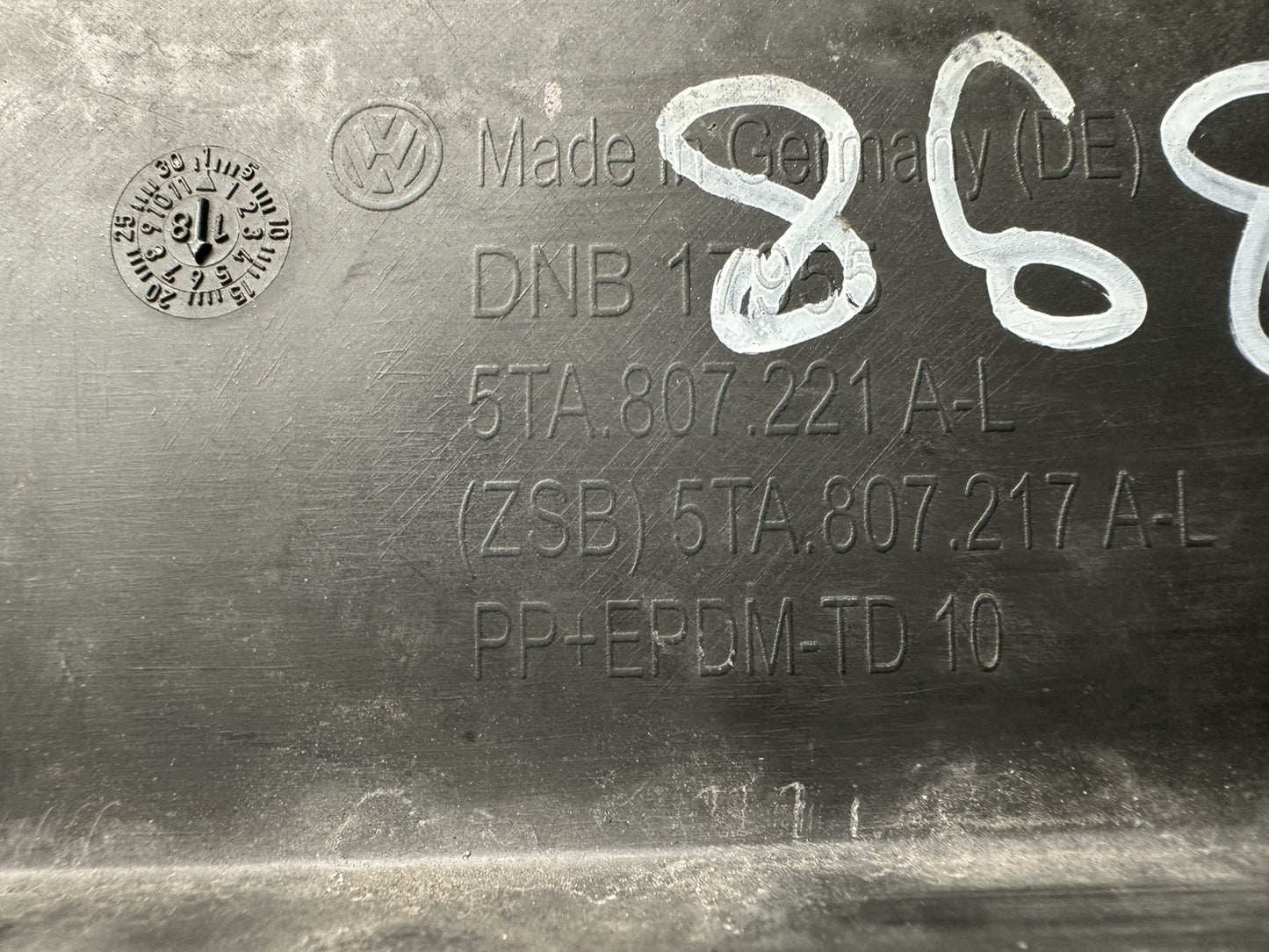 6305469