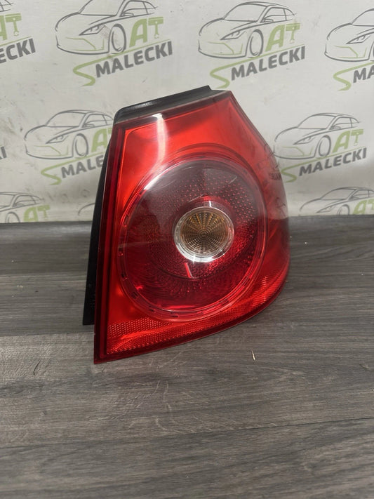1K6945096AC Heckleuchte Rücklicht Hinten Rechts VW Golf V 1K6 945 096 AC