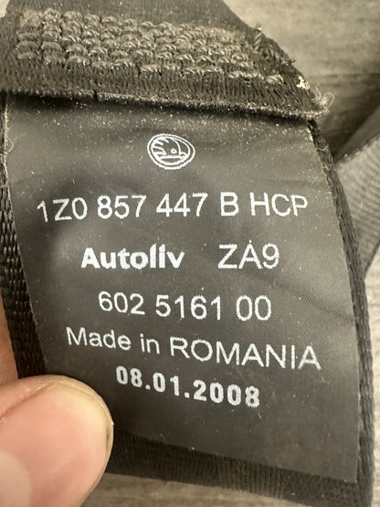 6305653