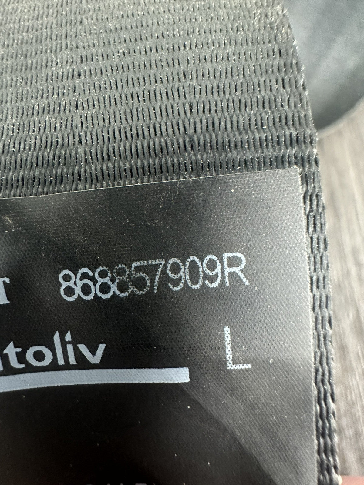 6304573