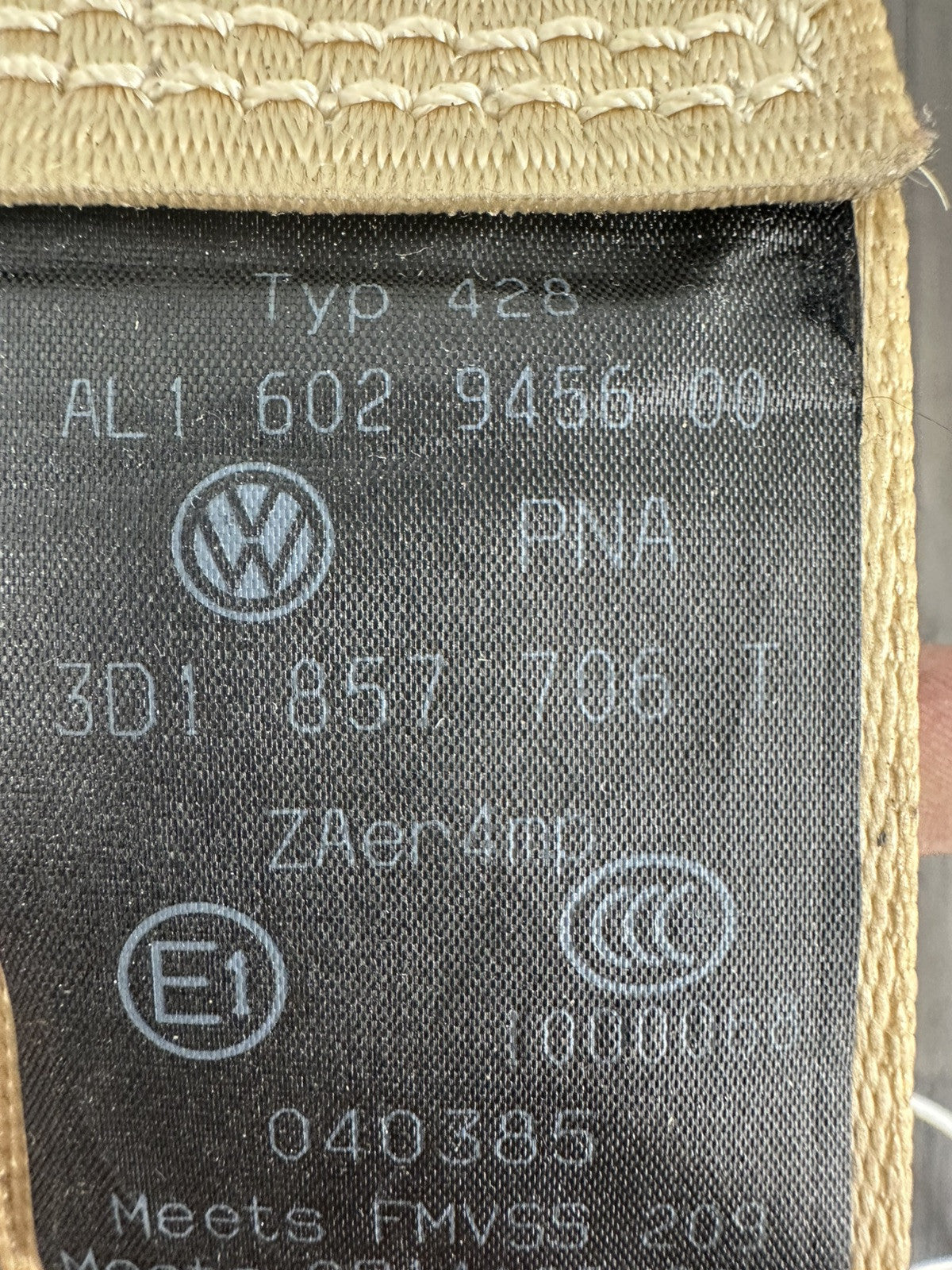 6304218