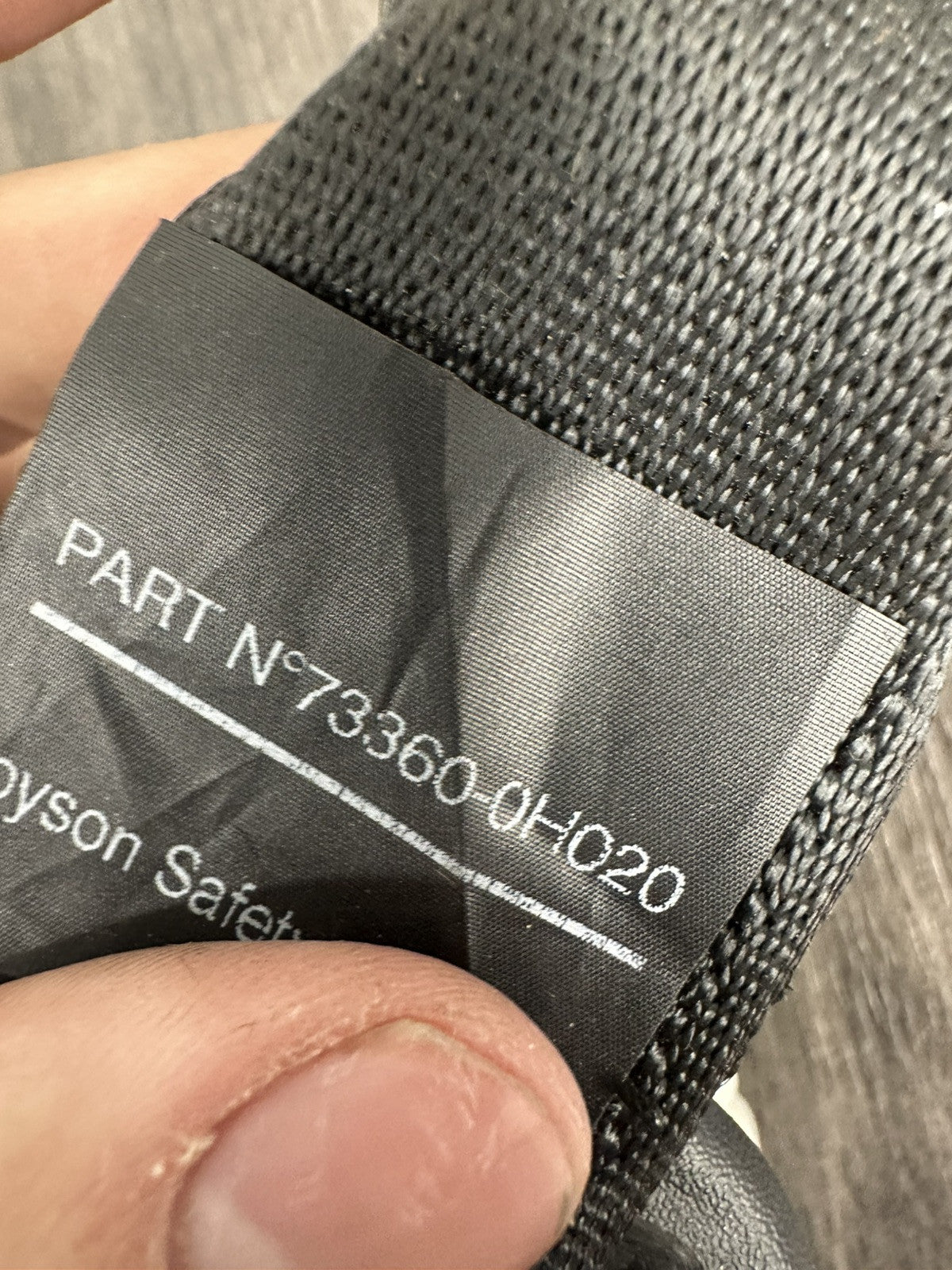 6304816