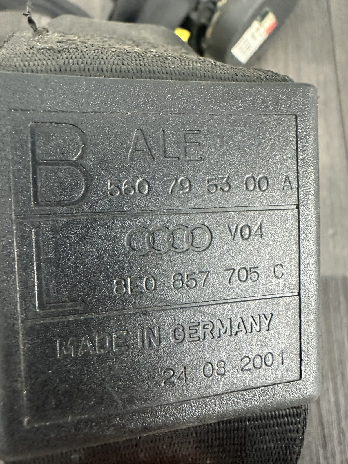 6305605