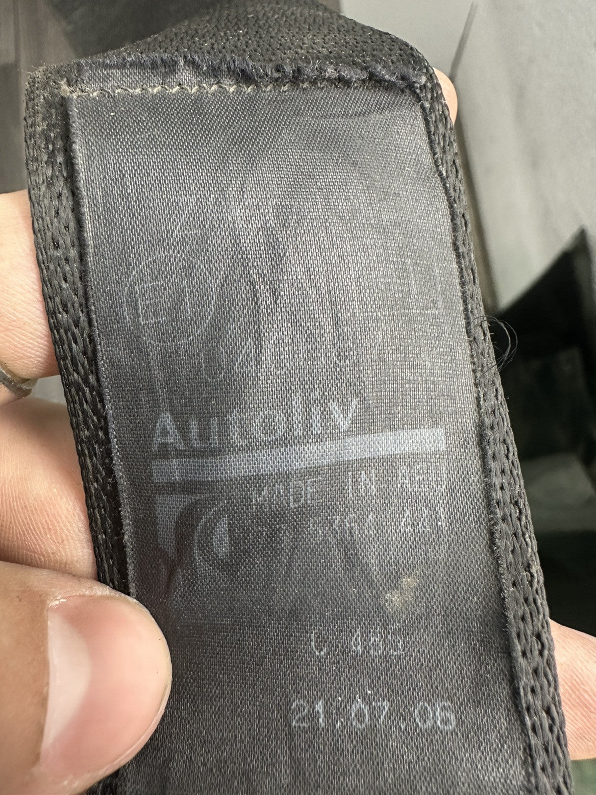6304705