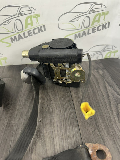 6304805